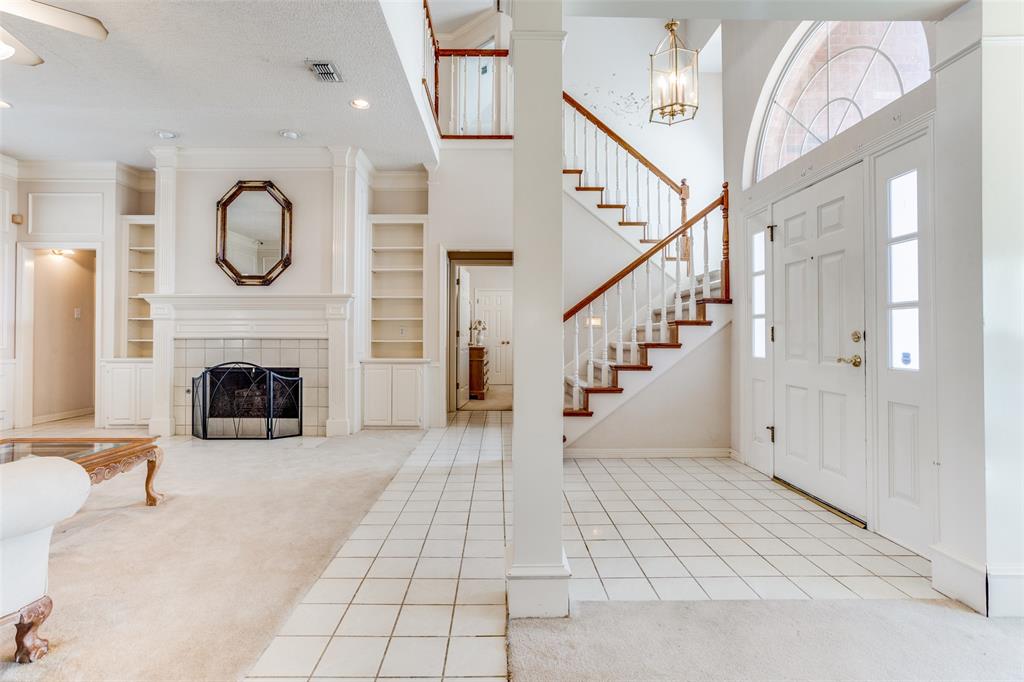 2612 Spring Lake Drive
