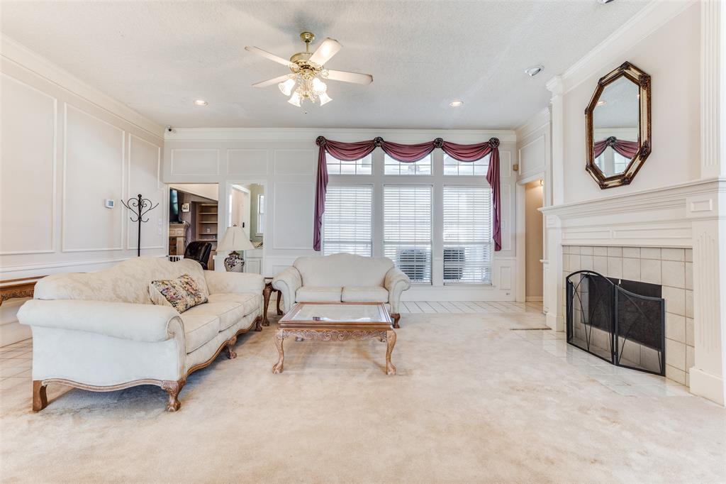 2612 Spring Lake Drive