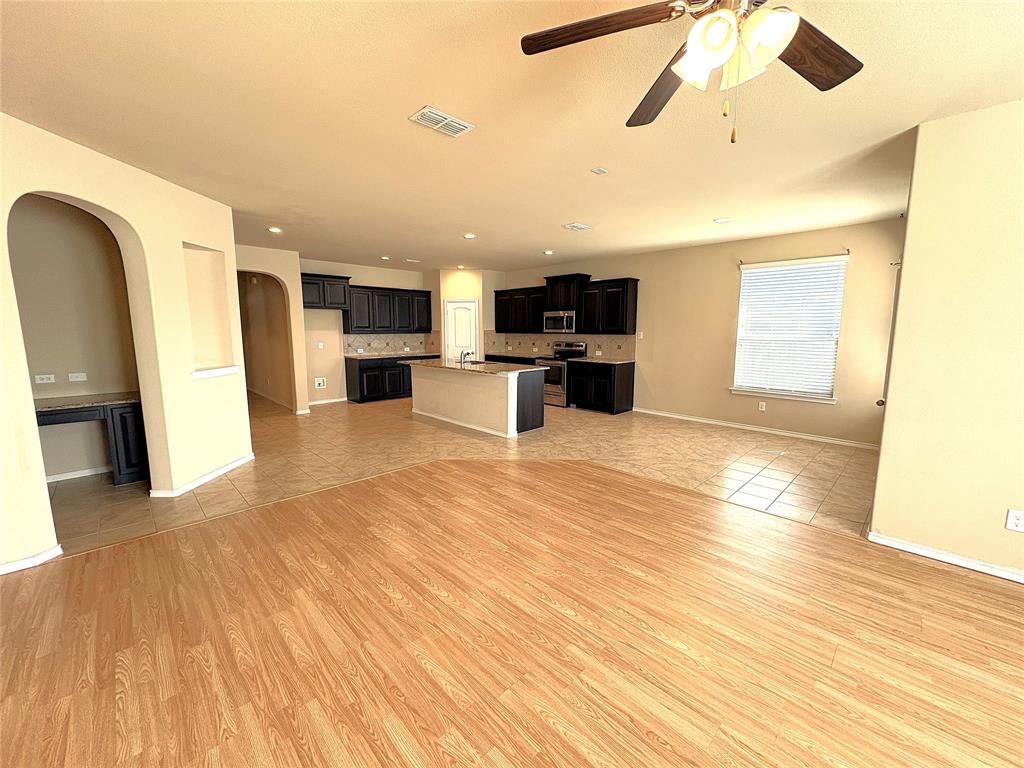 1719 Cross Creek Lane