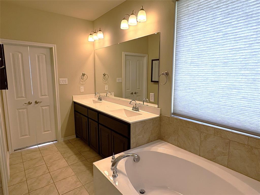 Cross Creek Estates Sec - Residential