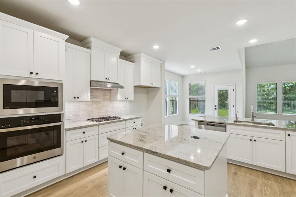 Oaks of North Grove - Residential