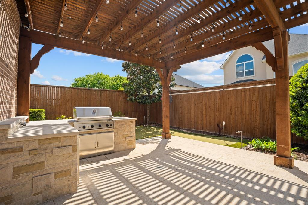 2257 Hermitage Drive