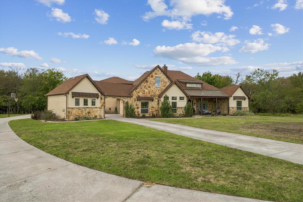 232 Branding Iron Court