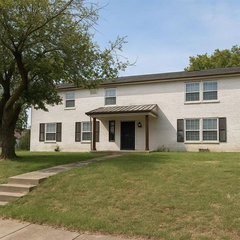 205 Stardust Lane DeSoto TX 75115
