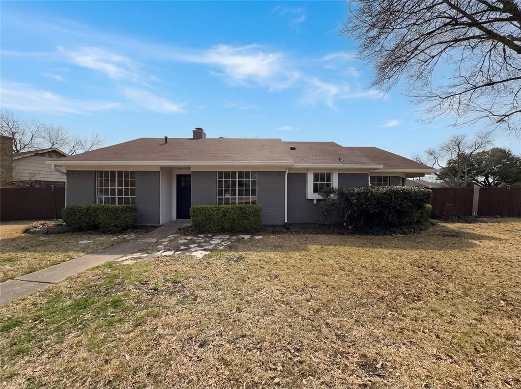 Photo of 5502 Hidalgo Court, Garland, TX 75043 (MLS # 21193631)
