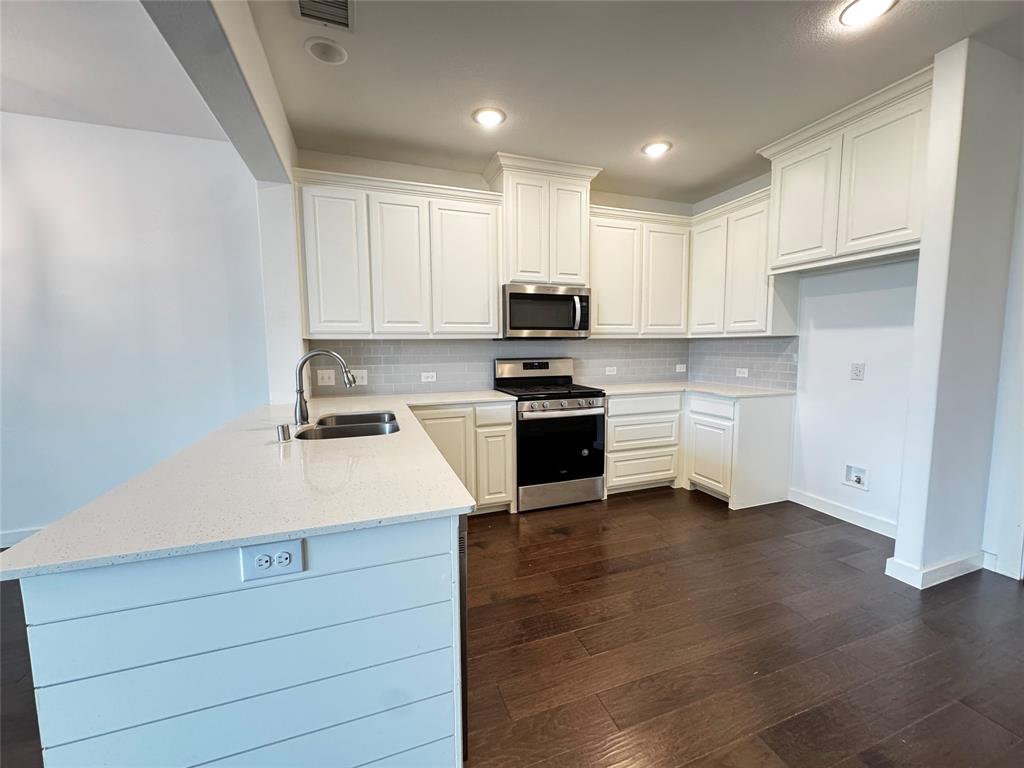 Ridge View Twnhms - Residential