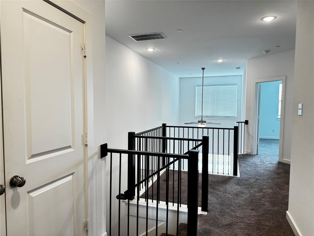 Ridge View Twnhms - Residential