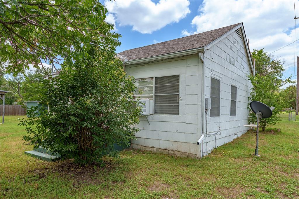 4132 Hillcrest Drive