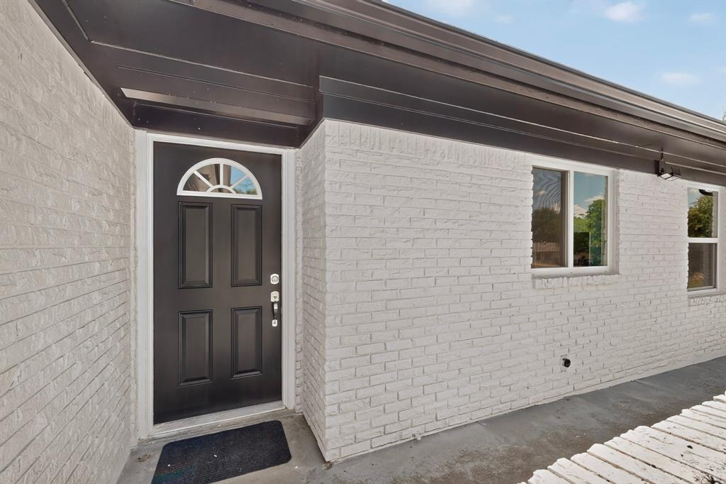 3309 Leith Avenue