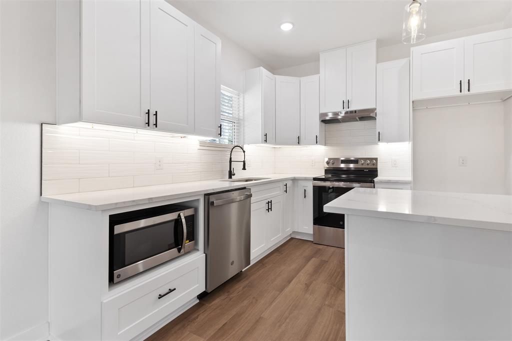 Del Mar Sub - Residential