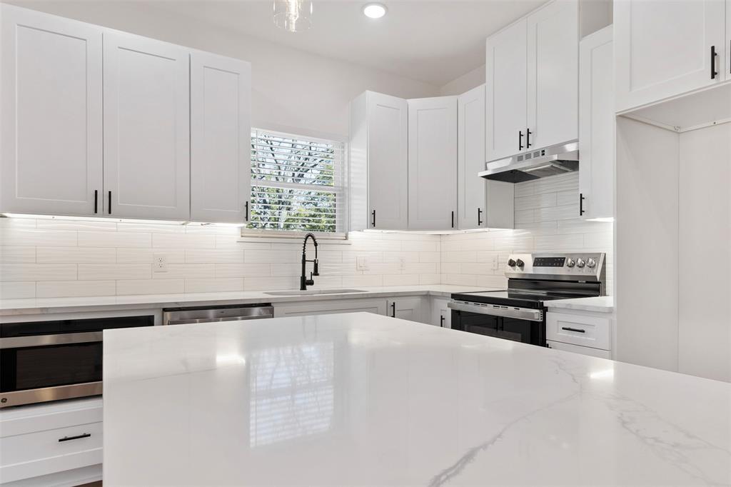 Del Mar Sub - Residential