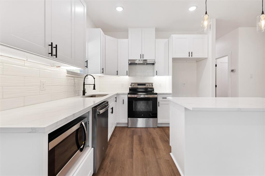 Del Mar Sub - Residential