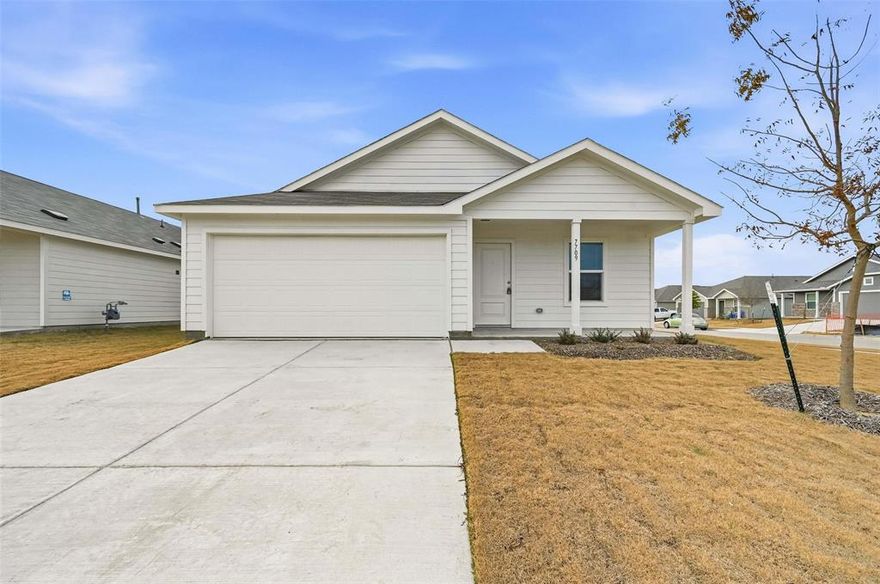 Discover this BRAND-NEW 3-bedroom, 2-bath home on a CORNER LOT with an open layout filled with abundant natural light. Located in Preserve at Honey Creek and zoned to sought after McKinney ISD schools, this home features a contemporary kitchen with quartz countertops, a gas cooktop, and a refrigerator provided with the lease. Enjoy privacy with a split-bedroom floorplan and a relaxing owner’s suite tucked away at the back of the home. Additional highlights include an attached garage and a welcoming covered porch. The vibrant community offers exceptional amenities: a resort-style pool with lazy river, walking trails, parks, playgrounds, and easy access to I-75 for convenient commuting. Schedule your visit and be the first to call this stunning home yours!