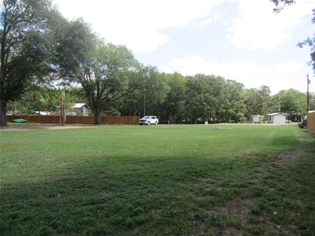 7305 Lakeview Drive