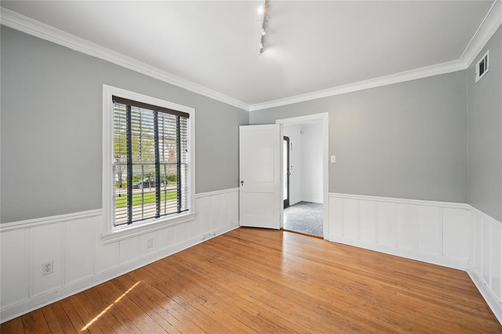 Mistletoe Sangamo Add - Residential