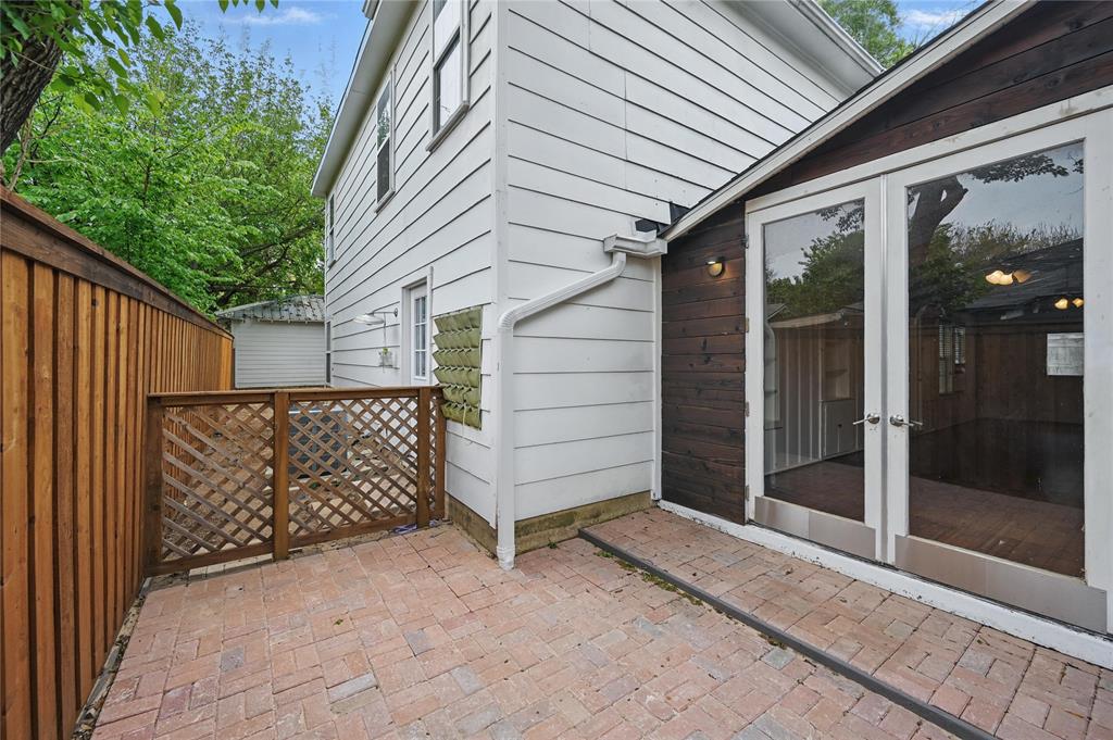 Mistletoe Sangamo Add - Residential