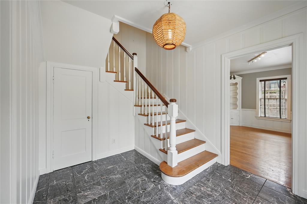 Mistletoe Sangamo Add - Residential