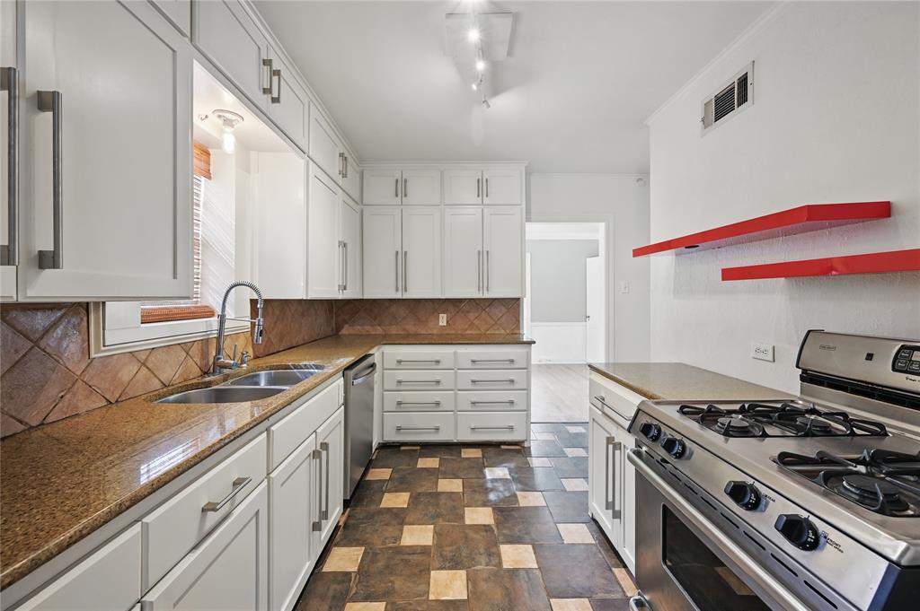 Mistletoe Sangamo Add - Residential