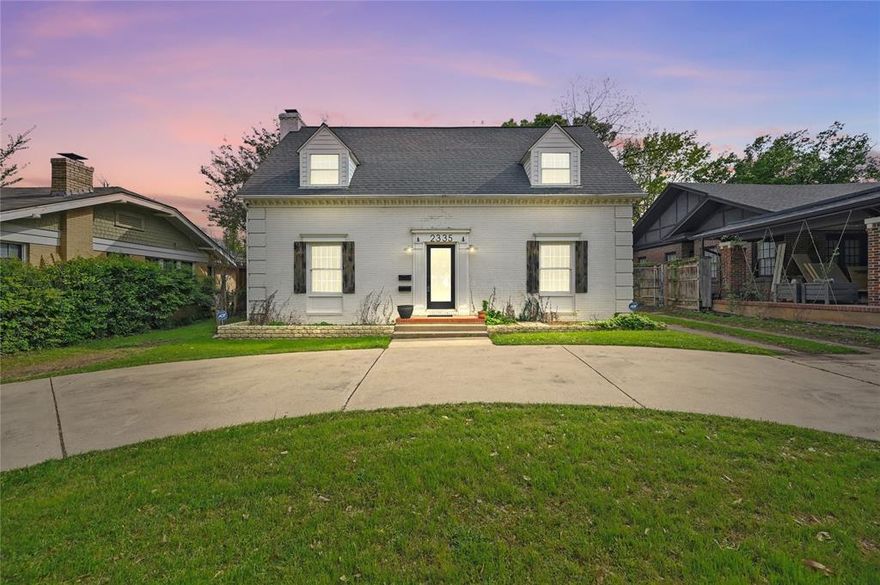 CHARMING MAIN HOUSE PLUS A GUEST HOUSE LOCATED IN FORT WORTH'S HISTORIC DISTRICT! Step into a piece of history with this character-filled main home boasting 2 bedrooms, 2 updated bathrooms, original hardwood flooring, granite countertops, stainless steel appliances, a cozy fireplace and ample storage space throughout. Tucked behind the main house, the guest house features a separate entry leading to 3 bedrooms, 2 bathrooms, a full kitchen with granite countertops, a game room, laundry room and luxury plank flooring. The 2 residences are separated by a sunroom ideal for a shared gathering space or a game room. There's ample room for parking with a circle driveway plus an attached carport. Nestled on a tree-lined street just five minutes from TCU, this beautifully aged residence is great for off-campus living. Whether you’re seeking a unique investment opportunity or a primary residence with character for multi-generational living, this historic gem offers the best of both worlds—timeless beauty in an unbeatable location. Take a first-person look at this gorgeous home! Click the Virtual Tour link to see the 3D Tour!