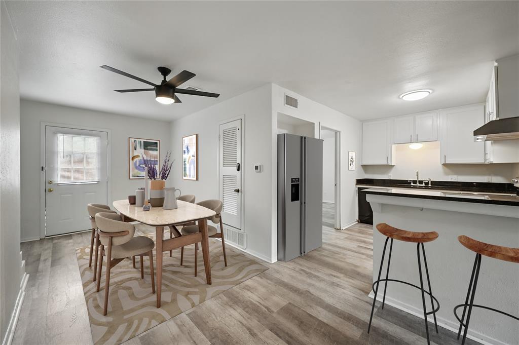 Mistletoe Sangamo Add - Residential