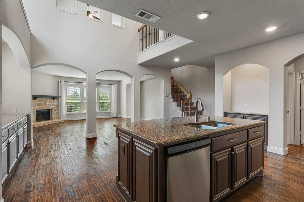 1519 Eminence Lane