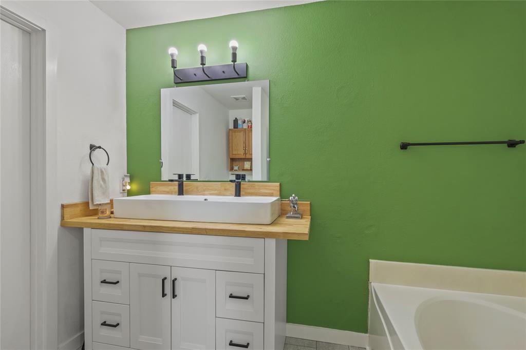 Twin Lakes Ph II - Residential