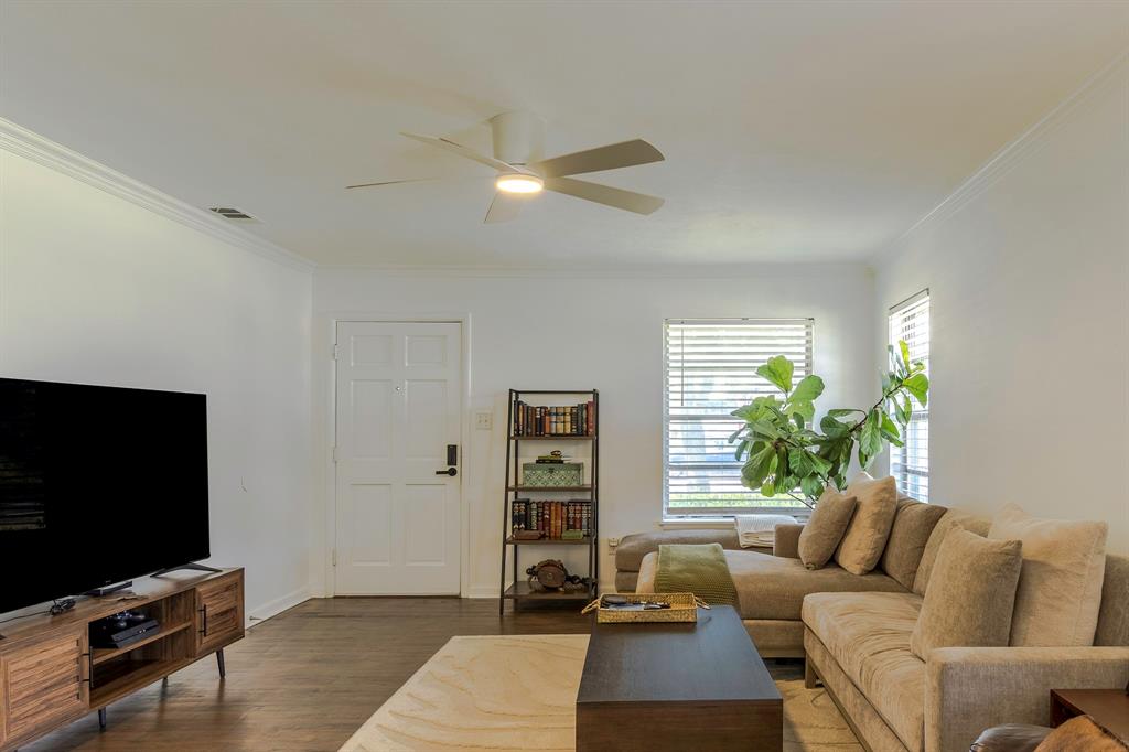 4551 Cockrell Avenue