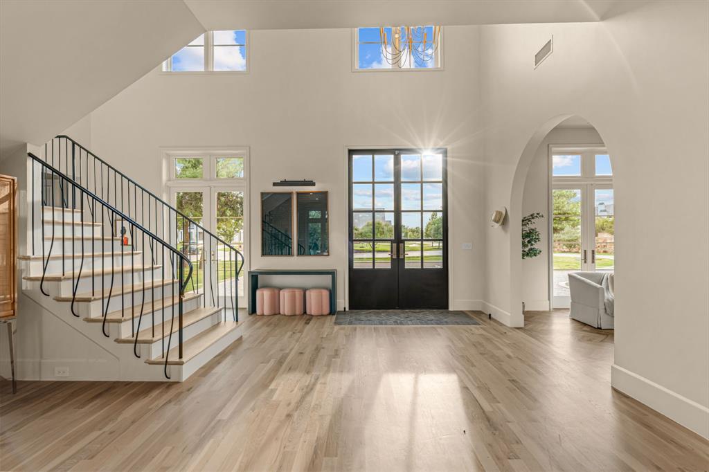 4413 Saddleback Lane