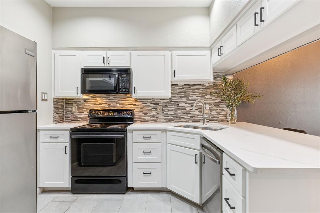 Montfort Twnhms - Residential