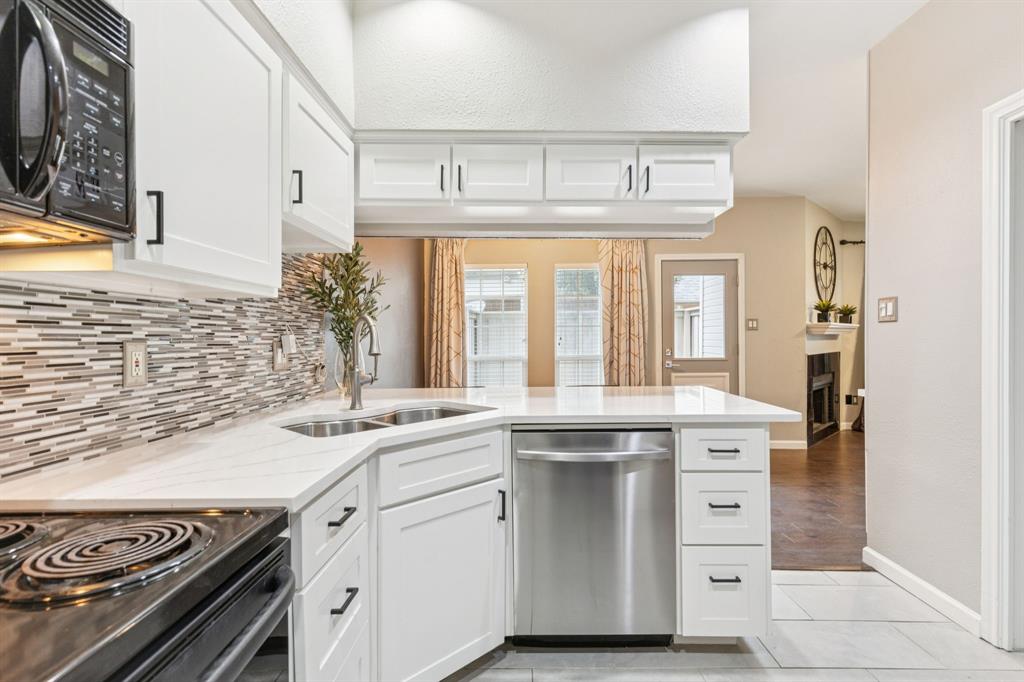 Montfort Twnhms - Residential