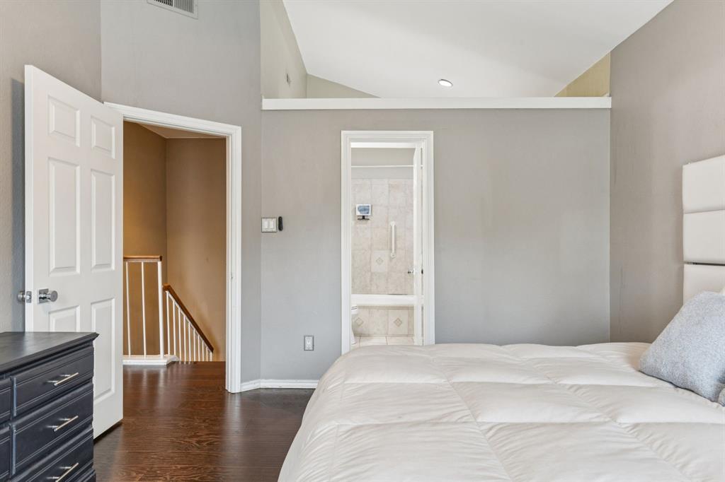 Montfort Twnhms - Residential