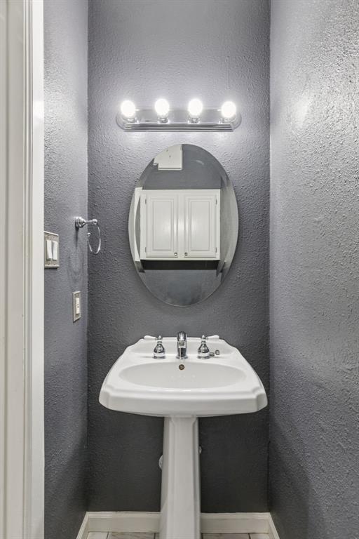 Montfort Twnhms - Residential