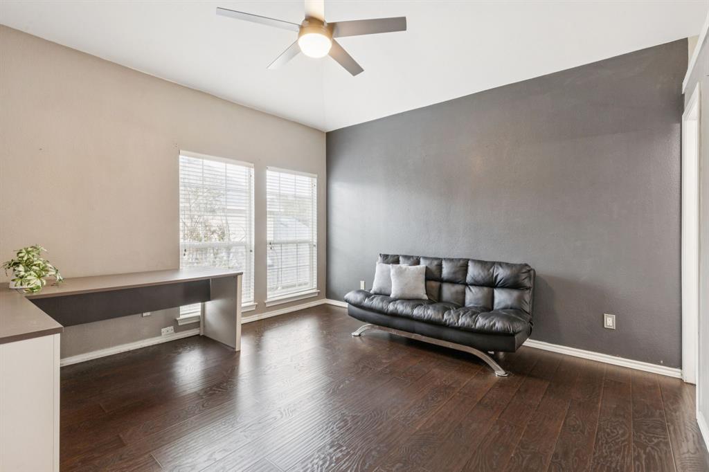 Montfort Twnhms - Residential