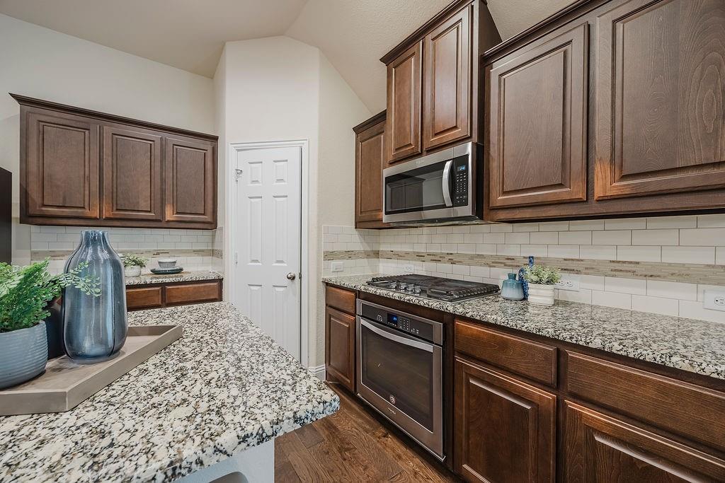 Vineyards Ph I, The - Residential