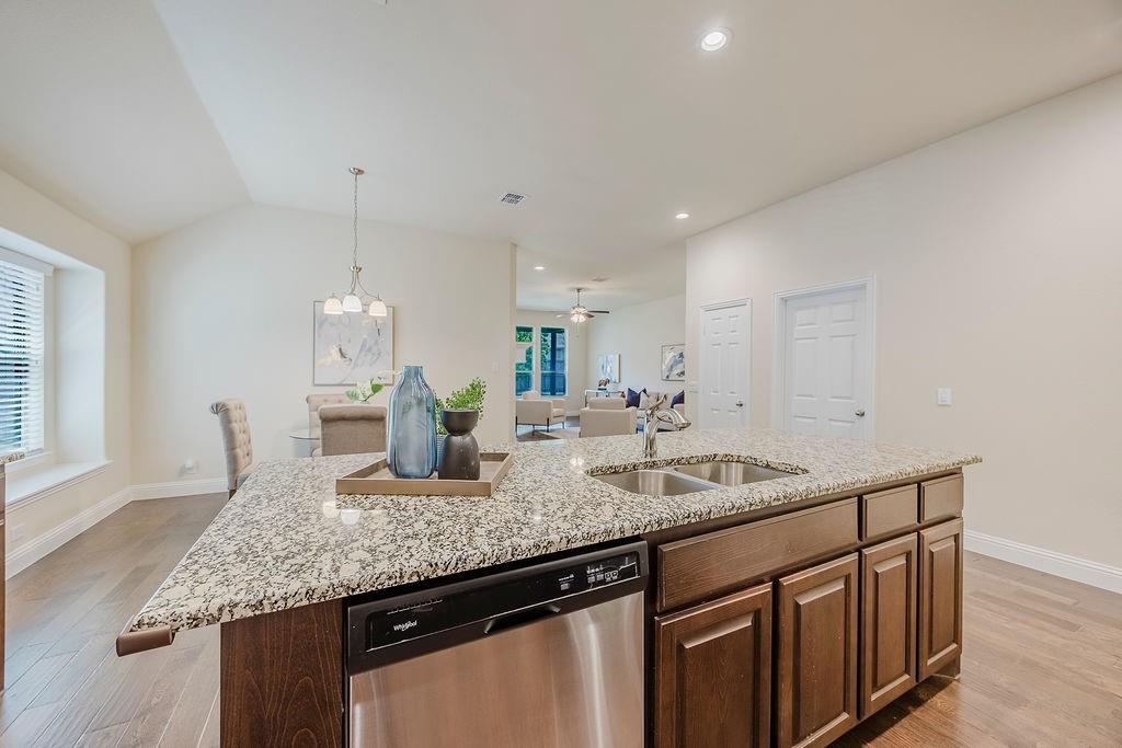 Vineyards Ph I, The - Residential