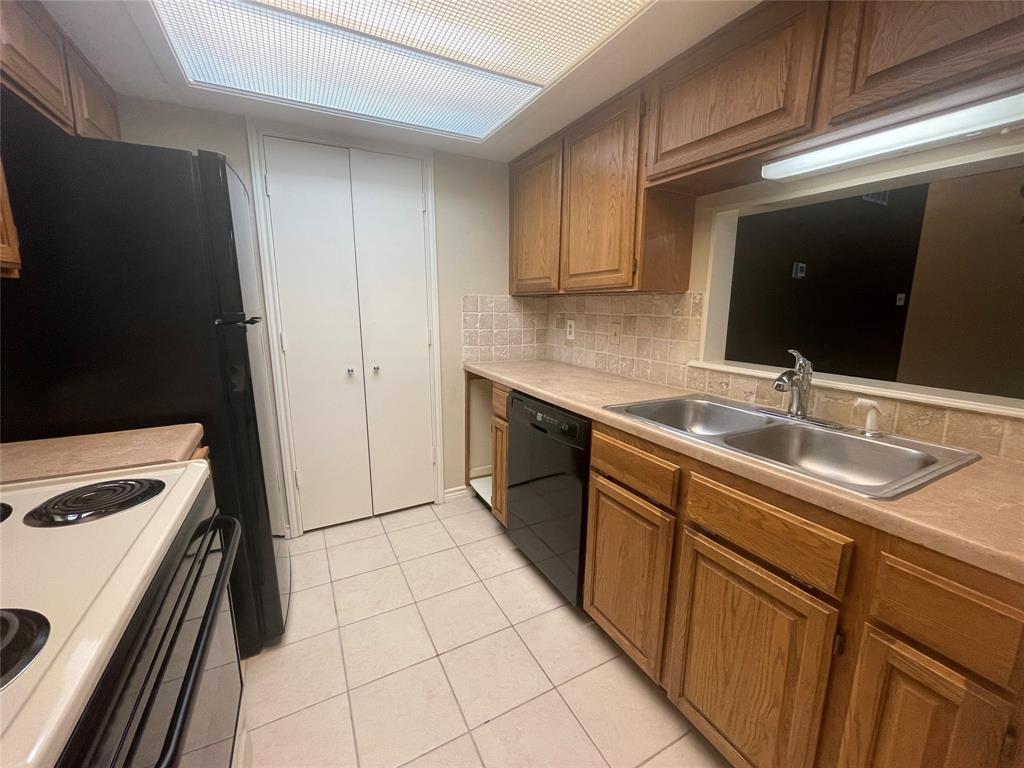 Signal Ridge 03 - Residential Lease