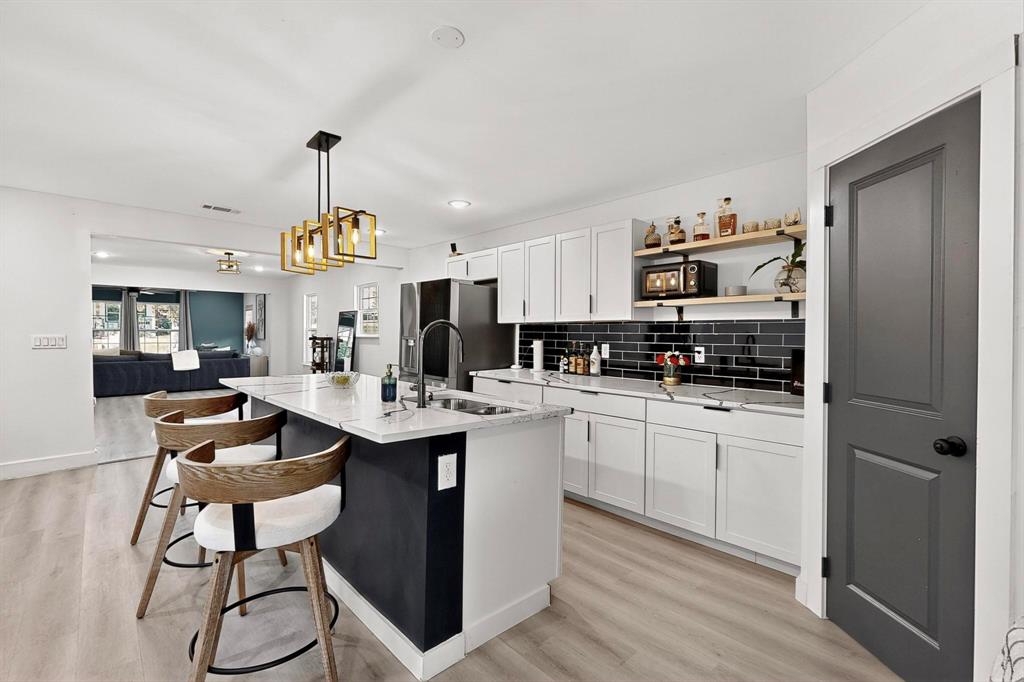 912 S Brighton Avenue