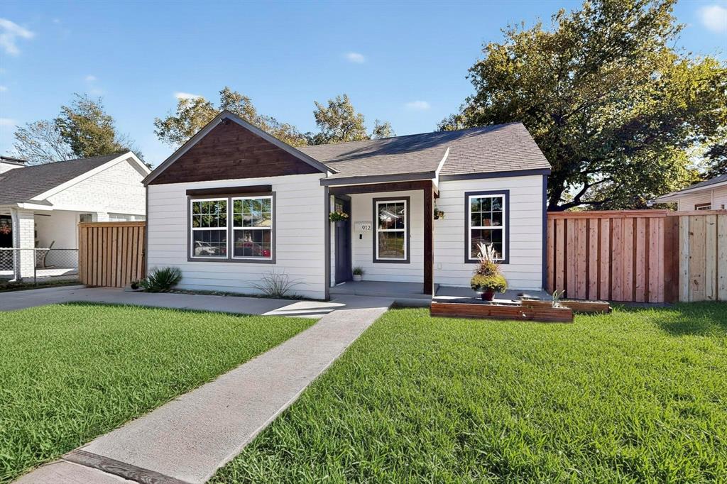 912 S Brighton Avenue