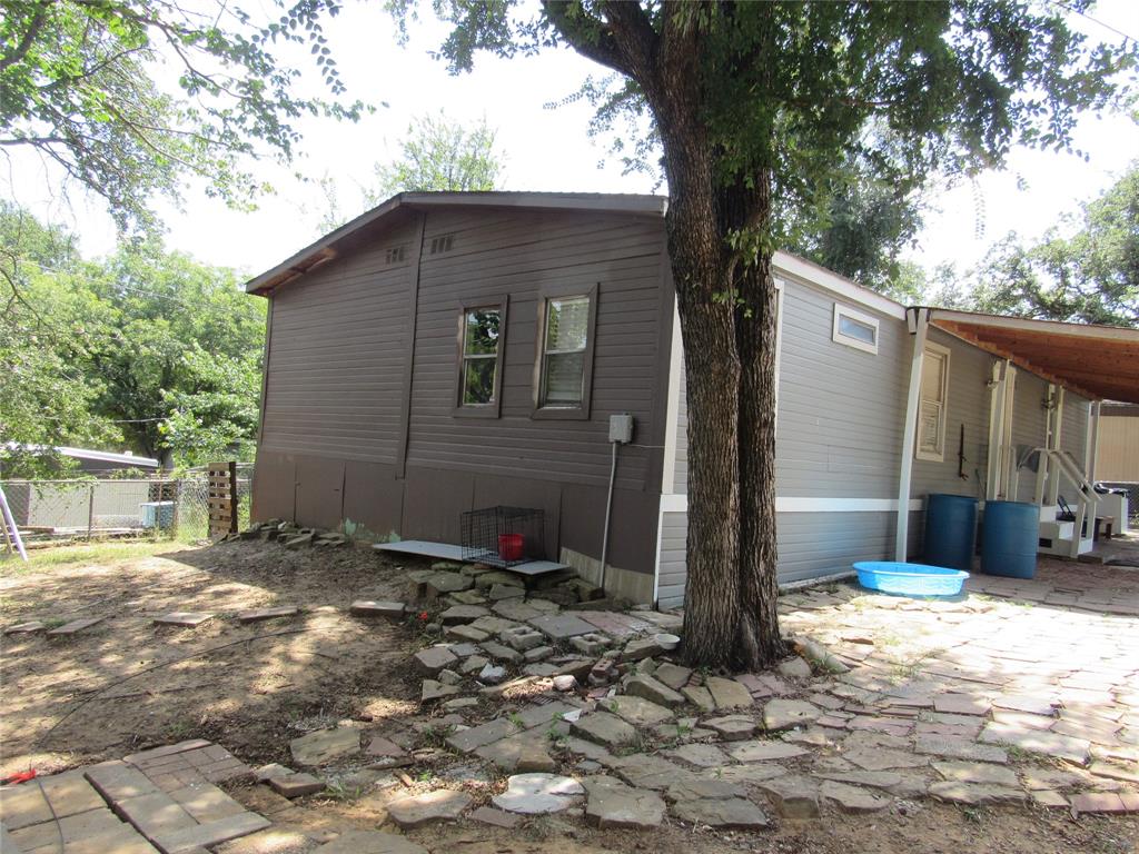 124 Holly Oak Drive