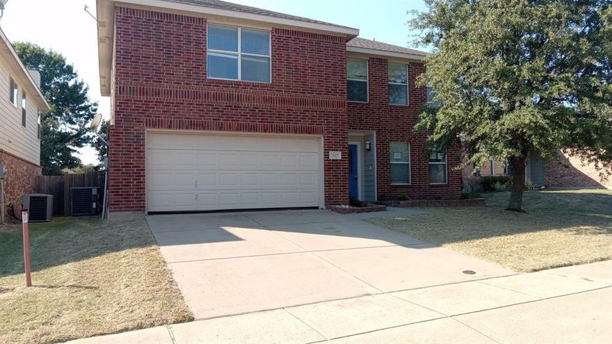 This spacious two-story home is perfect for a family looking for comfort and functionality. It offers a large family room for gatherings, split bedrooms for privacy,   The big fenced backyard provides plenty of room to play and enjoy outdoor activities. The master bath features a separate tub and shower, ideal for relaxing after a long day. With lots of windows, the home is filled with warm natural light. Located in a great neighborhood just under 10 minutes from Eagle Mountain Lake, it's a wonderful place to call home. All offers must be submitted at vrmproperties must register as a User, enter the property address, and click on “Start Offer”. 2) This property may qualify for Seller (Vendee). 3) Seller's name is Secretary of Veterans Affairs. Seller DOES NOT pay customary closing costs: including title policy, escrow fees, survey or transfer fees. Proof of funds required on cash transactions; Lender Pre-Approval letter for offers (dated within last 30 days No Survey Available.