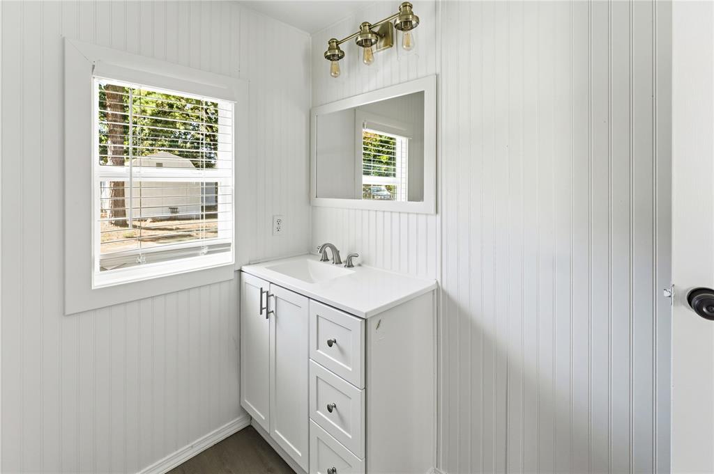 ABST A0863 G SMITH - Residential Lease