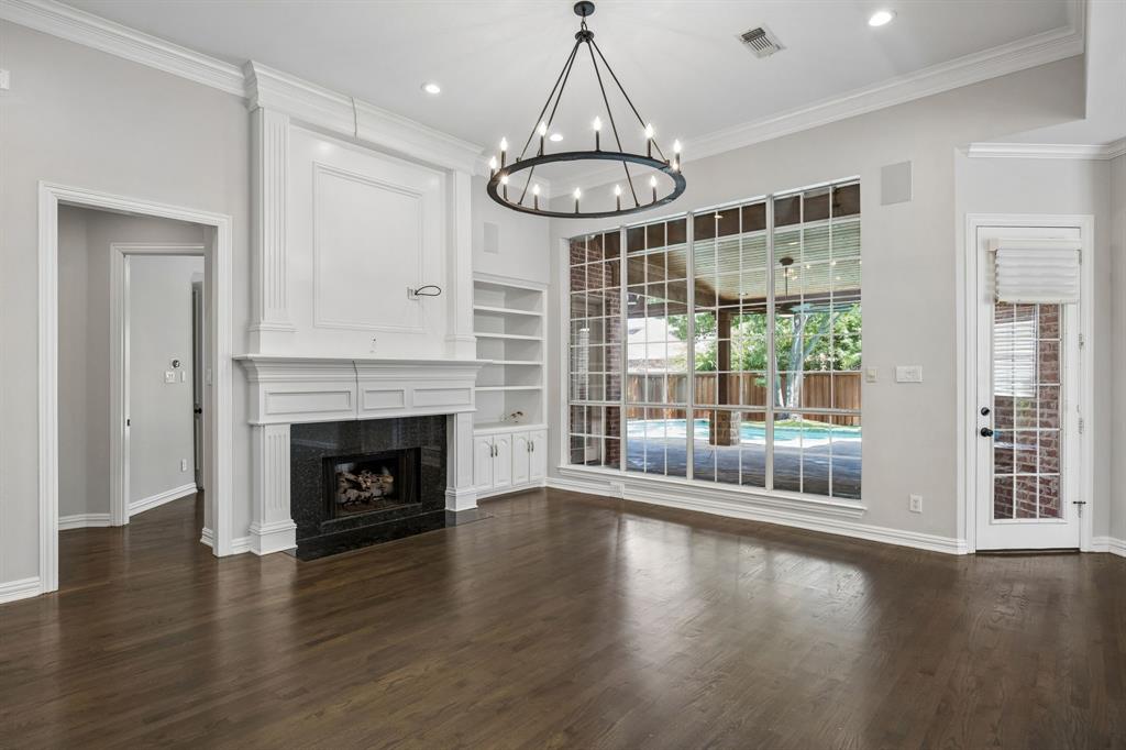 5342 Moss Glen Drive
