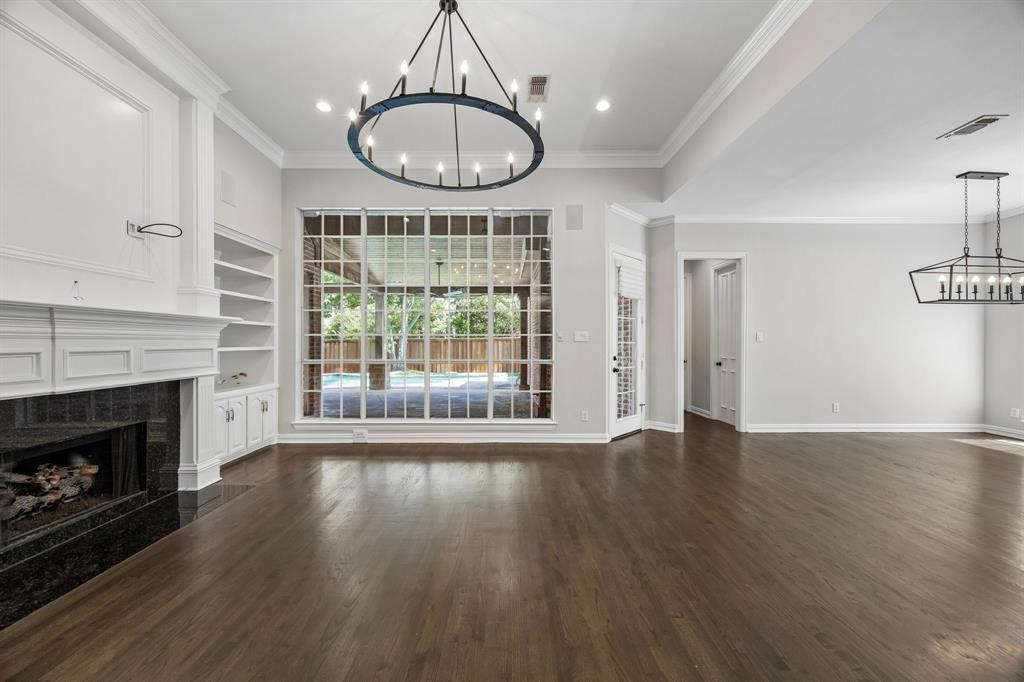 5342 Moss Glen Drive