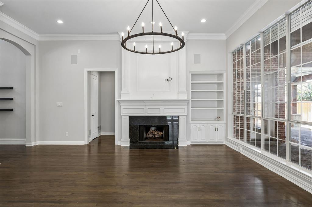 5342 Moss Glen Drive