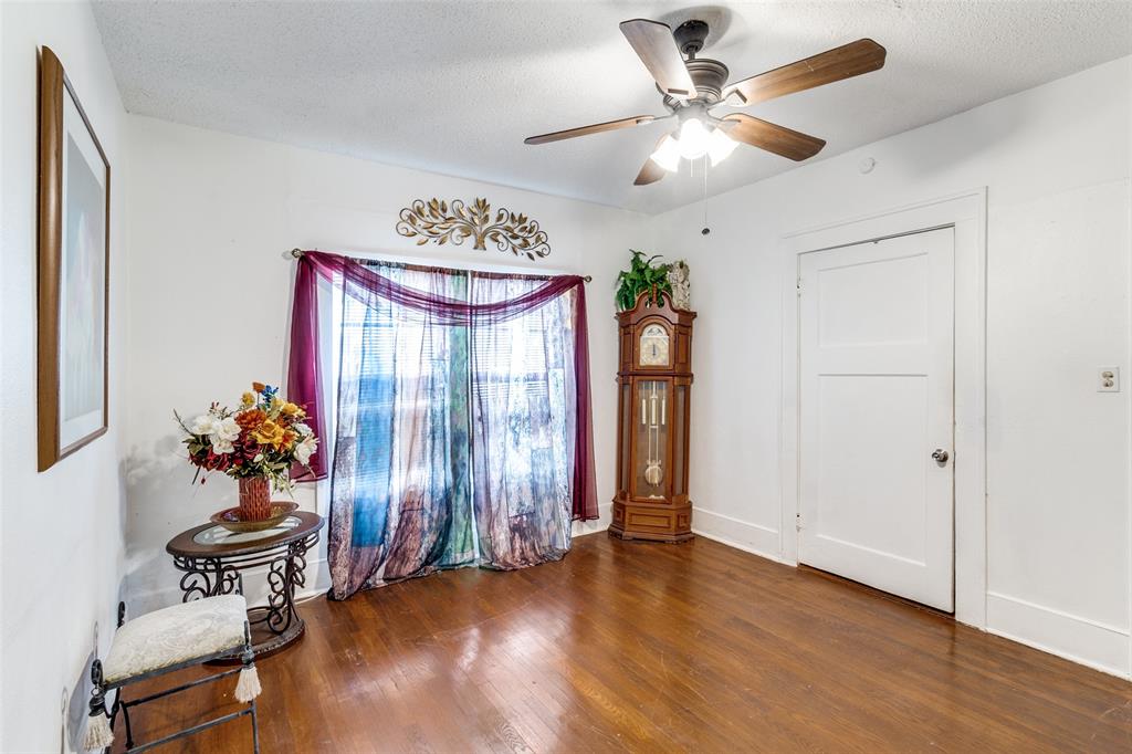 Lincoln Manor - Residential