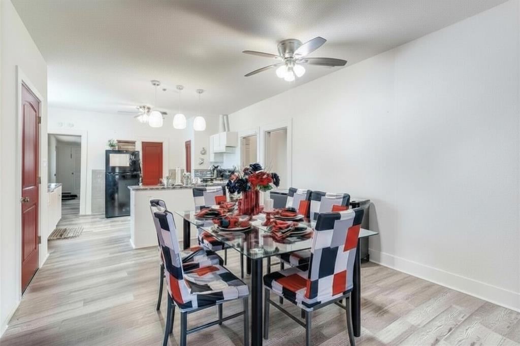 Lincoln Manor - Residential