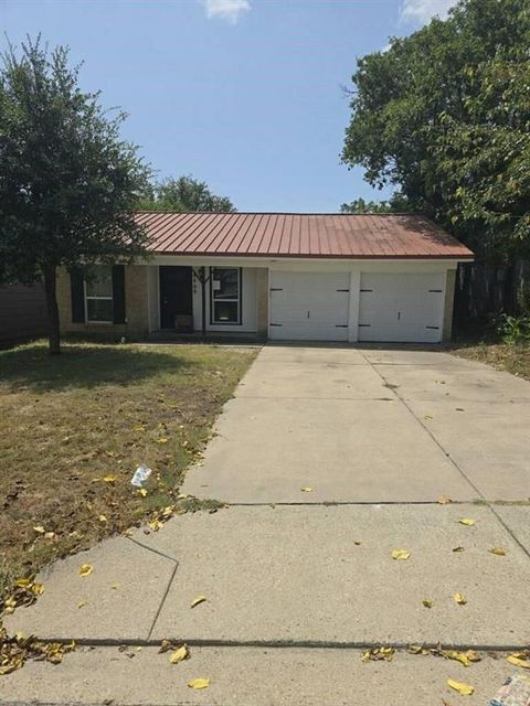 Photo of 8409 Wyatt Drive, White Settlement, TX 76108 (MLS # 21299793)