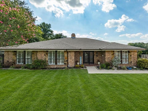 Tiny photo for 8505 Treetop Court, Fort Worth, TX 76179 (MLS # 21391254)