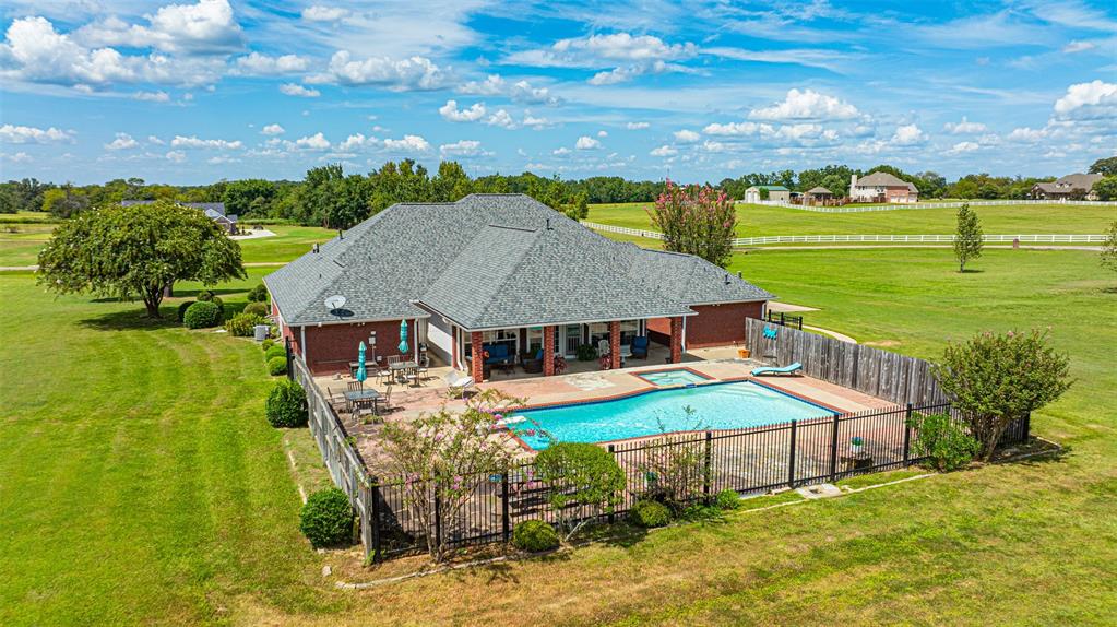 Long Acres - Residential