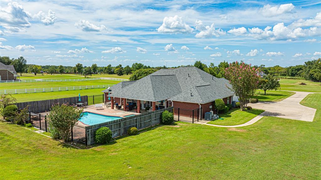 Long Acres - Residential